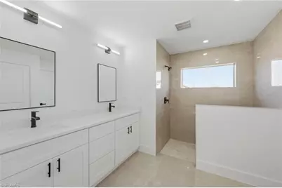 2105 NE 1st Ave, Cape Coral, FL 33909 - Photo 17