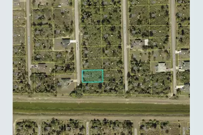 6002 Sara Ave N, Lehigh Acres, FL 33971 - Photo 3