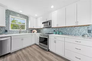 6093 Henderson Rd, Sanibel, FL 33957 - Photo 15