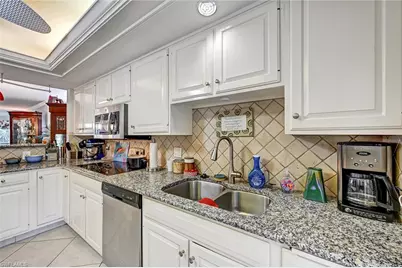 4821 S Landings Dr #106, Fort Myers, FL 33919 - Photo 11