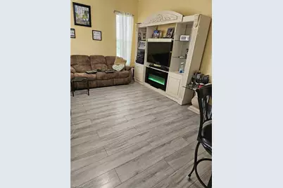 1324 SE 5th Pl, Cape Coral, FL 33990 - Photo 9