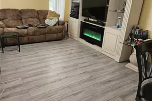 1324 SE 5th Pl, Cape Coral, FL 33990 - Photo 9