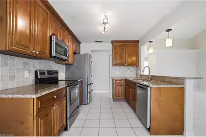 15036 Cloverdale Dr, Fort Myers, FL 33919 - Photo 9