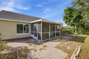 15036 Cloverdale Dr, Fort Myers, FL 33919 - Photo 31