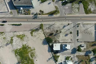 81 Mango St, Fort Myers Beach, FL 33931 - Photo 9