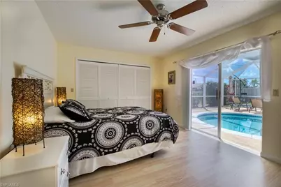 318 SE 33rd Ter, Cape Coral, FL 33904 - Photo 17