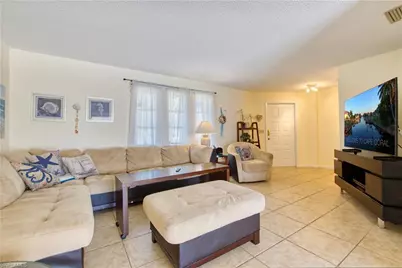 318 SE 33rd Ter, Cape Coral, FL 33904 - Photo 9