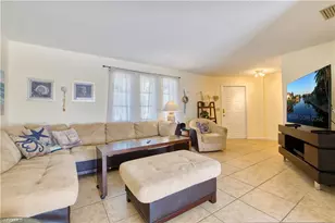 318 SE 33rd Terrace, Cape Coral, FL 33904 - Photo 9