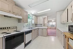 11250 Stringfellow Rd, Bokeelia, FL 33922 - Photo 17