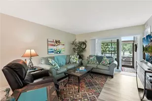 9290 Lake Park Dr, Fort Myers, FL 33919 - Photo 3