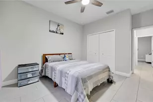 221 Chiquita Blvd N, Cape Coral, FL 33993 - Photo 25