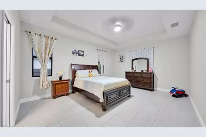 221 Chiquita Blvd N, Cape Coral, FL 33993 - Photo 15