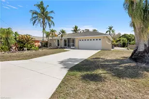 4013 SW 2nd Pl, Cape Coral, FL 33914 - Photo 3