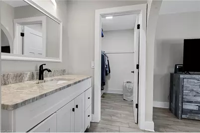 4013 SW 2nd Pl, Cape Coral, FL 33914 - Photo 17