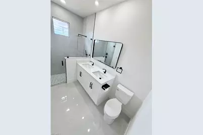 822 NE 19th St, Cape Coral, FL 33909 - Photo 7