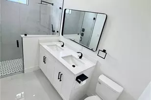 822 NE 19th St, Cape Coral, FL 33909 - Photo 7