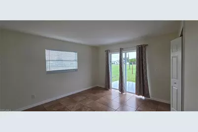 1415 NE 8th Ter, Cape Coral, FL 33909 - Photo 7