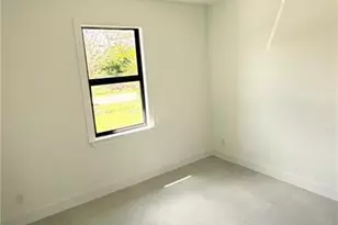 923 NE 17th Terrace, Cape Coral, FL 33909 - Photo 23