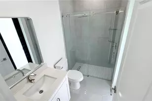 923 NE 17th Terrace, Cape Coral, FL 33909 - Photo 15