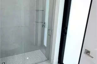 923 NE 17th Terrace, Cape Coral, FL 33909 - Photo 17