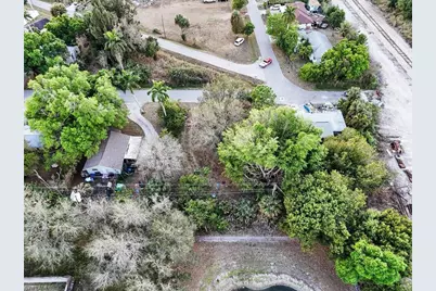 407 Baltimore Ave, Fort Myers, FL 33905 - Photo 9