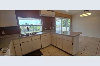 1828 NE 13th Pl, Cape Coral, FL 33909 - Photo 9