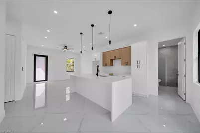 635 Summit Ave S, Lehigh Acres, FL 33974 - Photo 7