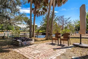 1006 April Ln, North Fort Myers, FL 33903 - Photo 23