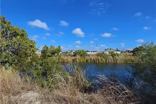 1029 NW 18th St, Cape Coral, FL 33993 - Photo 5