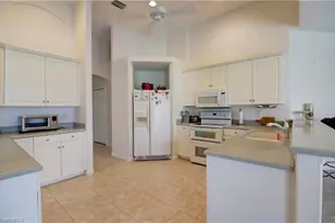 2216 SW 43rd Ln, Cape Coral, FL 33914 - Photo 23