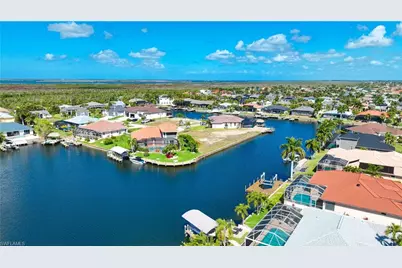 3000 SW 40th Ln, Cape Coral, FL 33914 - Photo 1