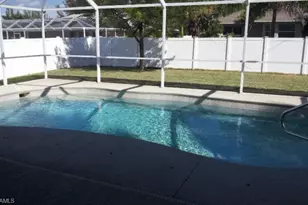 2733 SW 11th Pl, Cape Coral, FL 33914 - Photo 9