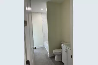 184 E Mariana Ave, North Fort Myers, FL 33917 - Photo 9