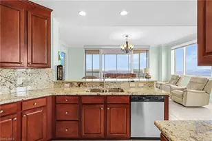 2104 W First St, Fort Myers, FL 33901 - Photo 9