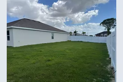 1621 NW 9th Ter, Cape Coral, FL 33993 - Photo 17