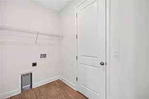 303 SE 1st Pl, Cape Coral, FL 33990 - Photo 23