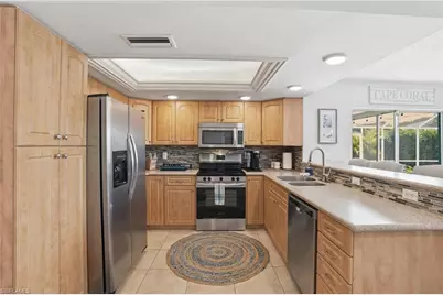 118 SE 44th Ter, Cape Coral, FL 33904 - Photo 11