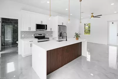 633 Wabasso Ave S, Lehigh Acres, FL 33974 - Photo 3