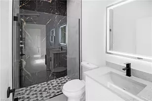 633 Wabasso Ave S, Lehigh Acres, FL 33974 - Photo 9