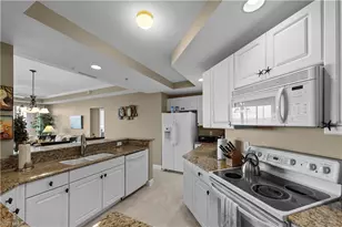 2745 1st St, Fort Myers, FL 33916 - Photo 7