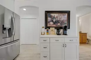 1724 SW 31st Ln, Cape Coral, FL 33914 - Photo 5