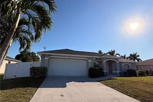 1724 SW 31st Ln, Cape Coral, FL 33914 - Photo 1