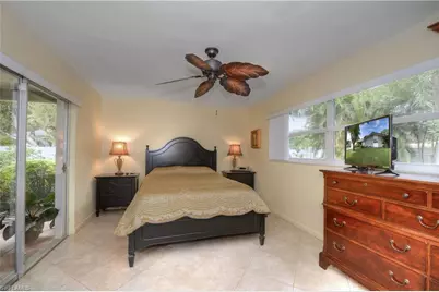 5652 Eichen Cir E, Fort Myers, FL 33957 - Photo 9