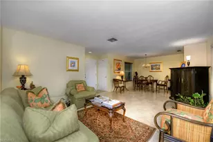 5652 Eichen Cir E, Fort Myers, FL 33919 - Photo 3