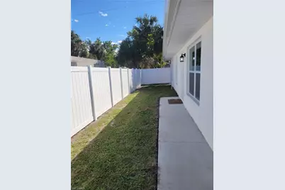 2156 Edison Ave, Fort Myers, FL 33901 - Photo 25