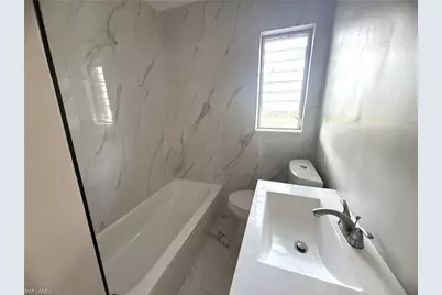 3350 Apache St, Fort Myers, FL 33916 - Photo 11