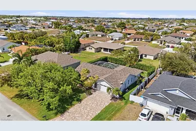 1225 SW 34th Ter, Cape Coral, FL 33914 - Photo 33