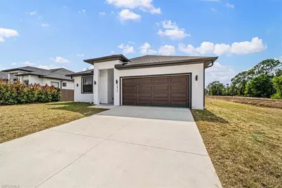 3813 25th St SW, Lehigh Acres, FL 33976 - Photo 3