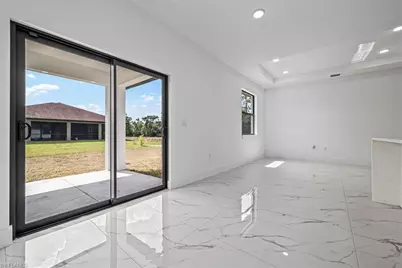 3813 25th St SW, Lehigh Acres, FL 33976 - Photo 9