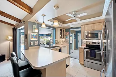 918 SE 28th Ter, Cape Coral, FL 33904 - Photo 9